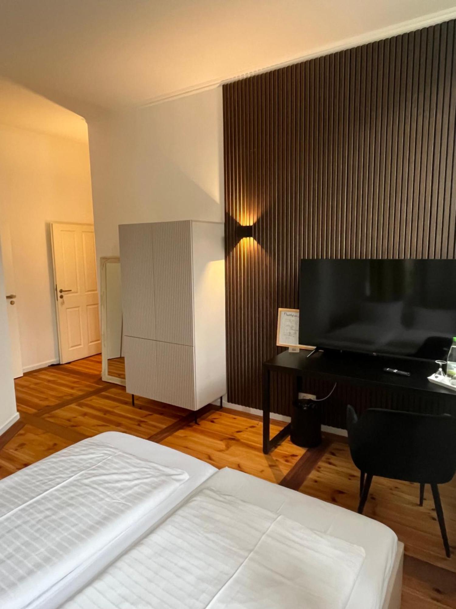 Hotel Hahn Gondelsheim Экстерьер фото